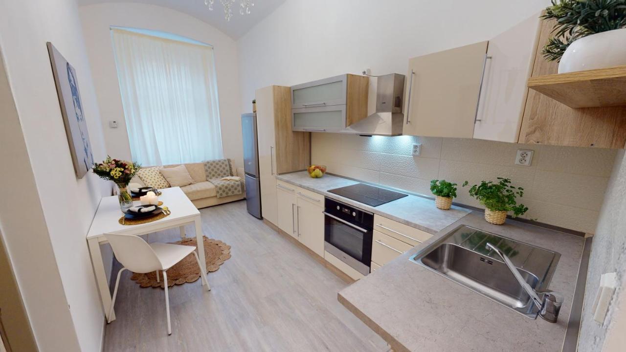 Viaducto De Karlin - Aparment Apartment ปราก ภายนอก รูปภาพ